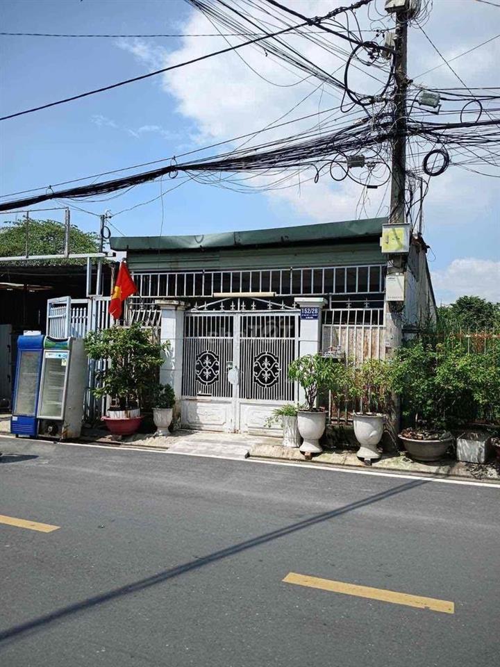 Nhà mặt tiền Lê Thị Lơ 98m2
