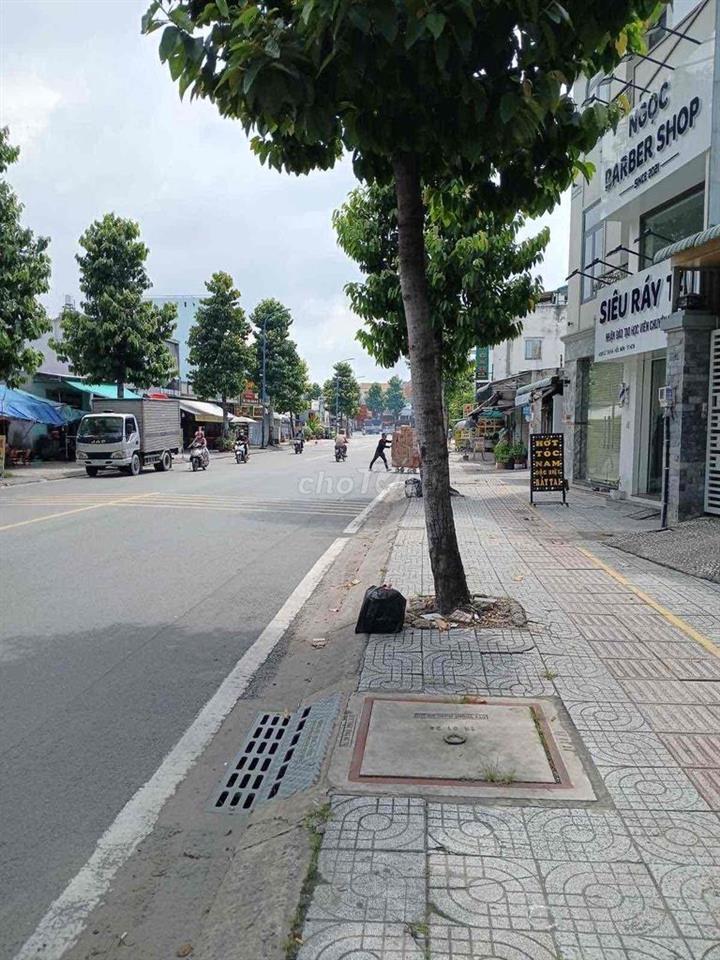 Cho thuê nhà Lê Thị Hà 4 tầng
