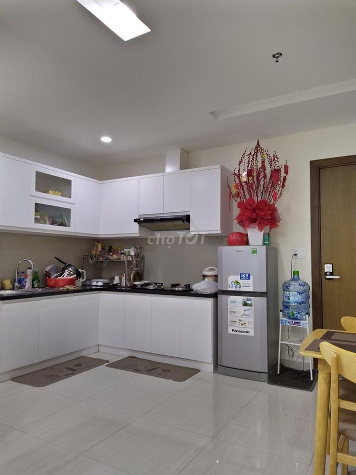 BÁN CĂN HỘ CC HÒA BÌNH THANG MÁY 56M2 2PN GIÁ 3,2 TỶ