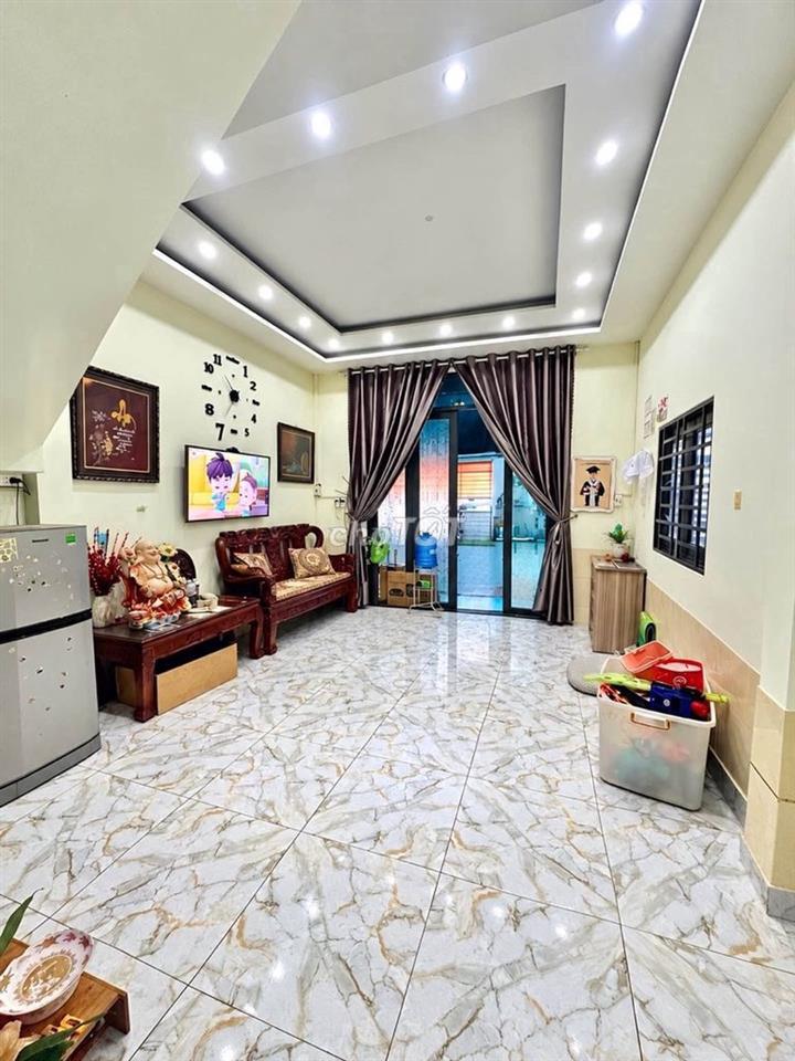 bán nhà 2 lầu 5.7x10m đường hà huy giáp quận 12