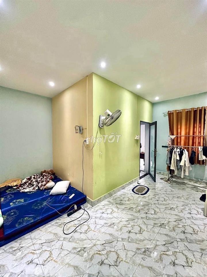 bán nhà 2 lầu 5.7x10m đường hà huy giáp quận 12