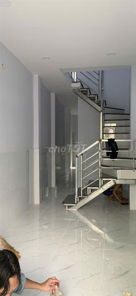 Bán nhà CMT8 Nhiêu Lộc, sổ hồng riêng, 6,5 tỷ, có thương lượng mạnh