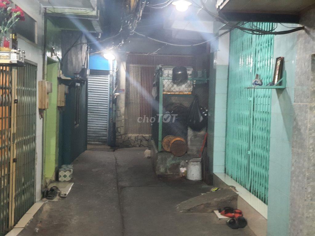 Cho thuê nhà nguyên căn sạch đẹp tại Nguyễn Thần Hiến, P18, Quận 4