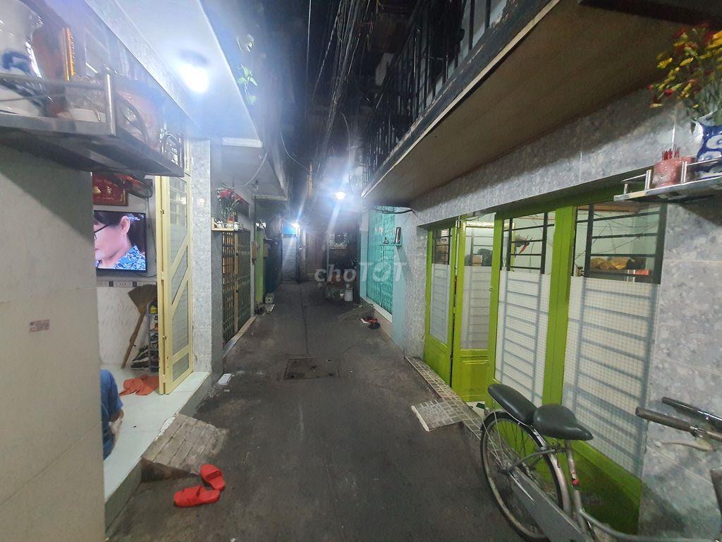 Cho thuê nhà nguyên căn sạch đẹp tại Nguyễn Thần Hiến, P18, Quận 4