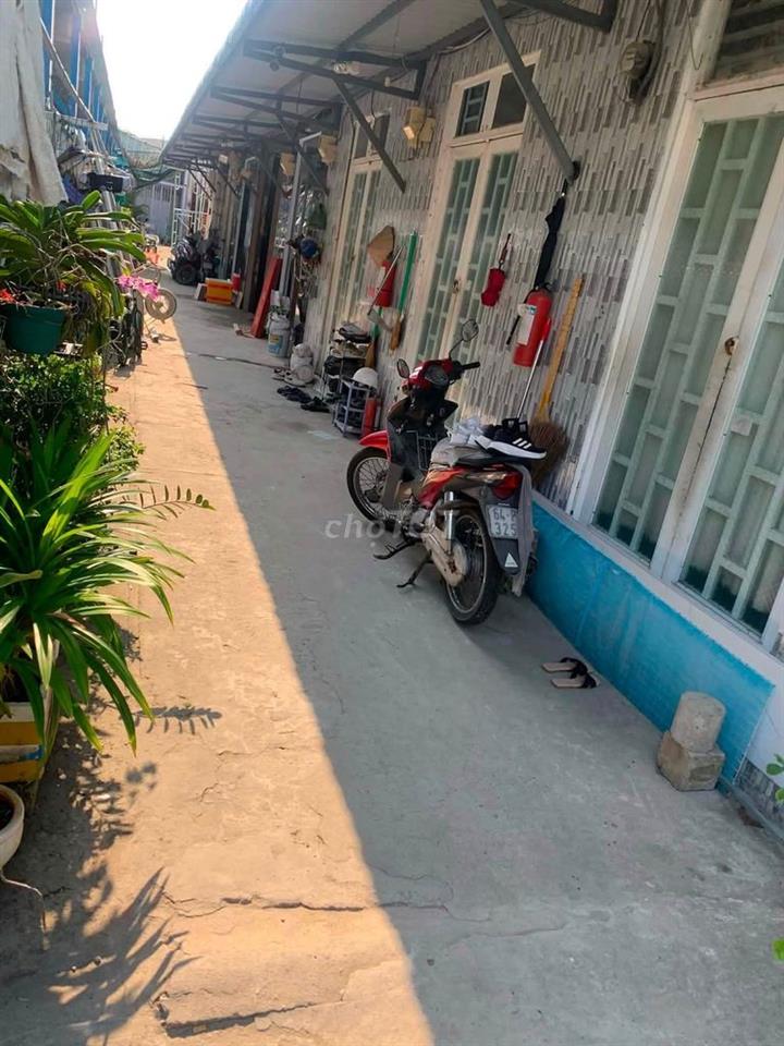 Nhà e về bắc cần bán