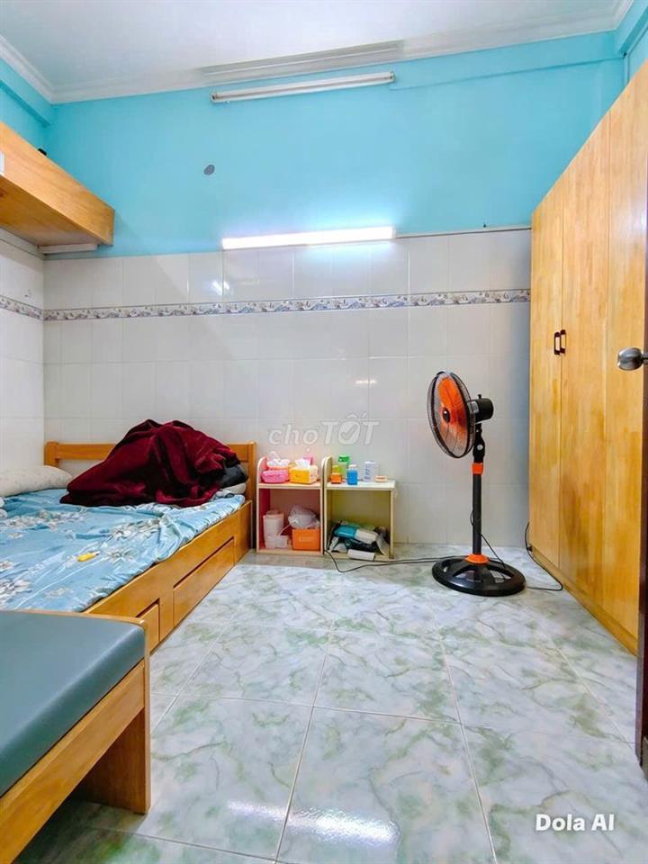 Bán căn hộ 31m2 đường Bàu Cát 6, phường Tân Bình, TP. HCM 1,78tỷ