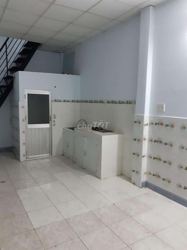 cần cho thuê nhà hẻm 520 ngay cân nhơn hòa