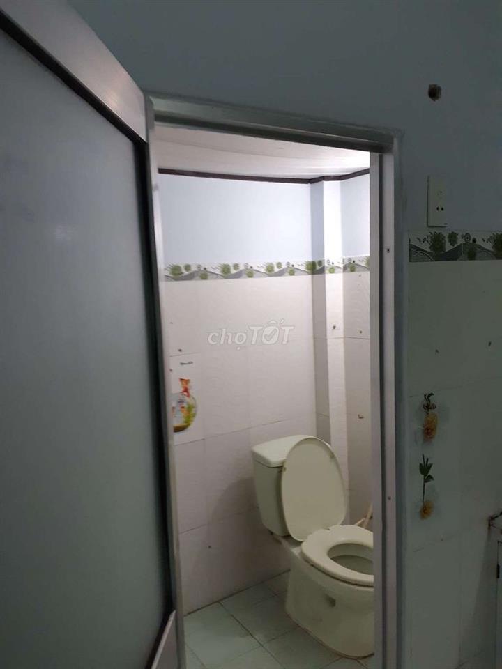 cần cho thuê nhà hẻm 520 ngay cân nhơn hòa