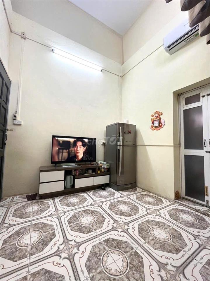 Bán nhà tầng 3+4 tập thể In Ngân Hàng, sổ đỏ chính chủ
