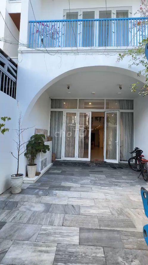 Chính Chủ Bán nhà Bàu Mạc 4 sát biển - đang cho thuê 19tr/tháng