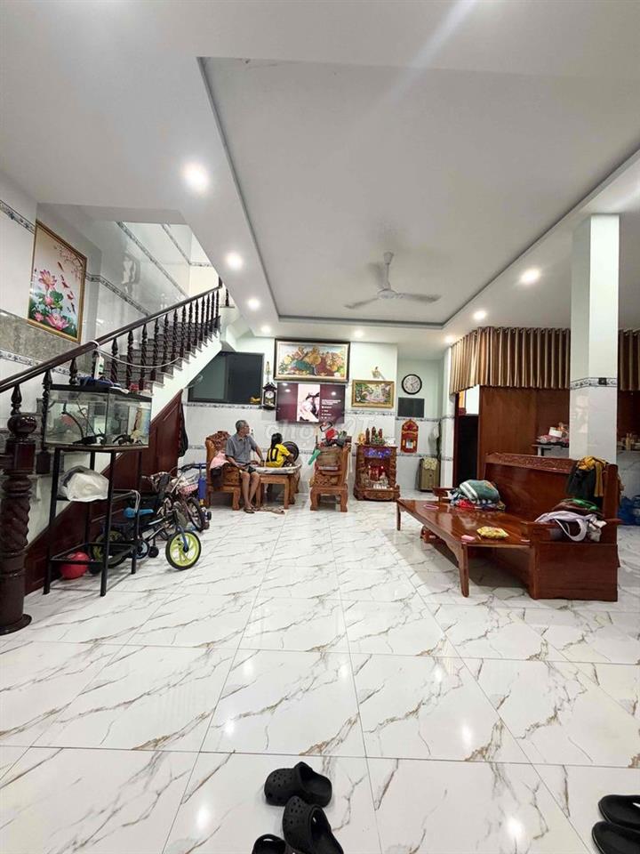 Dì 7 Chính chủ bán gấp nhà mặt tiền 21m