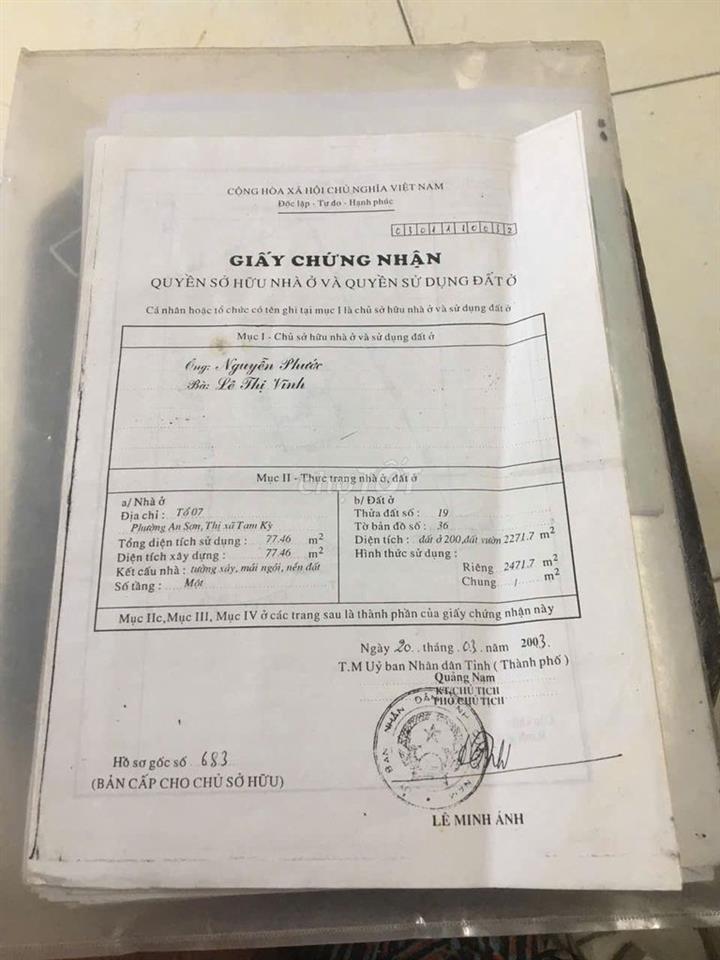 Nhà bàn