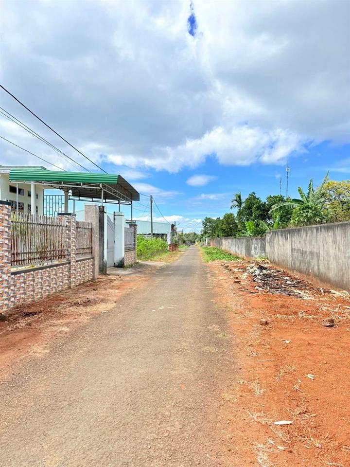 Đất hẻm 126 Lê Chân, pleiku, gia lai