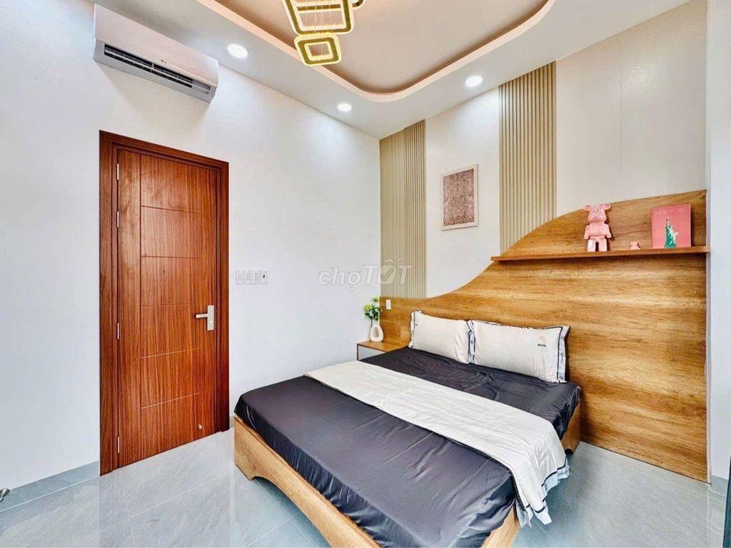 Gấp bán - 34M2 Hẻm xe hơi 3 tầng không lộ giới quy hoạch giá tốt 