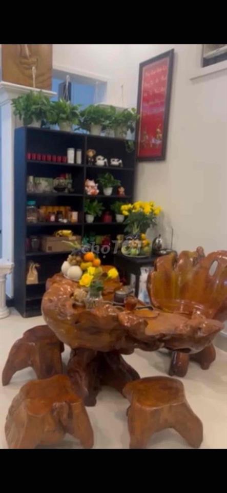 nhà đẹp thoáng vào ở hay kinh doam liền