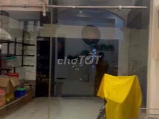 nhà đẹp thoáng vào ở hay kinh doam liền