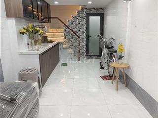 Chính chủ bán nhà hẻm 240 CMT8, quận 3 (Không tiếp ace môi giới)