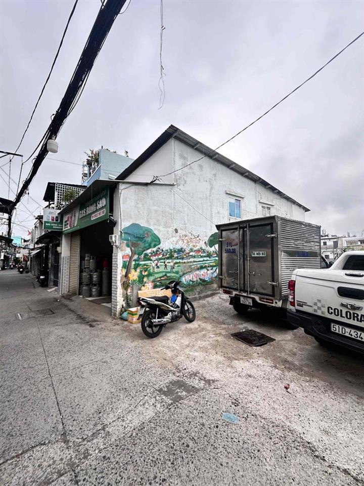 Bán nhà hẻm 3 mặt tiền Bông sao, phường 5, quận 8 (phường Bình Đông)