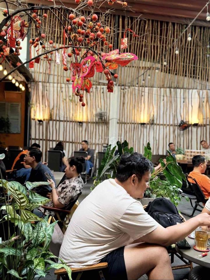Sang quán cafe Nhà Mình khu k300