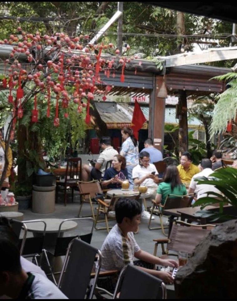 Sang quán cafe Nhà Mình khu k300