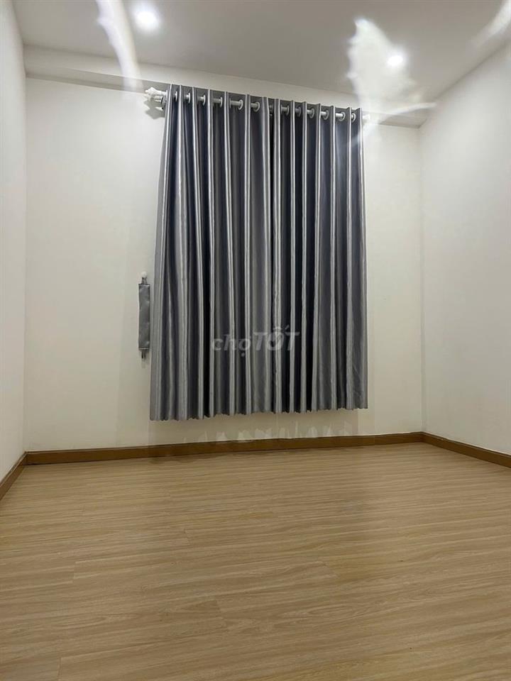 Cho thuê C/c CTL Tower, Dương Thị Giang- Căn 2PN giá thuê 8tr/tháng