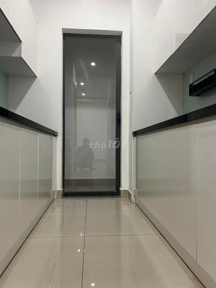 Cho thuê C/c CTL Tower, Dương Thị Giang- Căn 2PN giá thuê 8tr/tháng