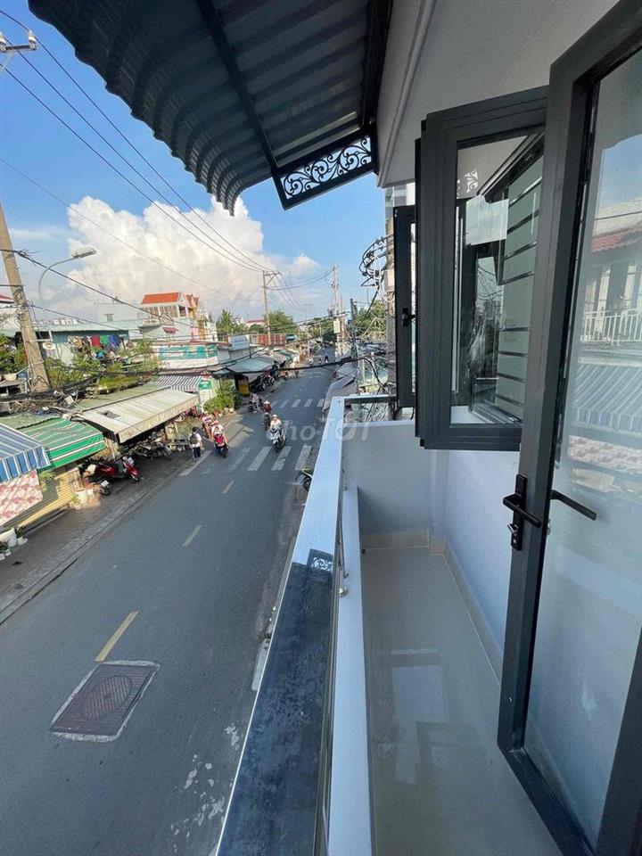 Gđinh diện giải toả, cần nhà buôn bán nhỏ lẻ alo xem nhà này nha ạ!