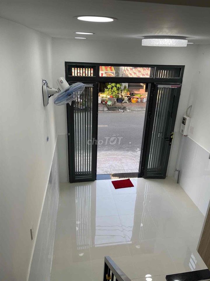 Gđinh diện giải toả, cần nhà buôn bán nhỏ lẻ alo xem nhà này nha ạ!