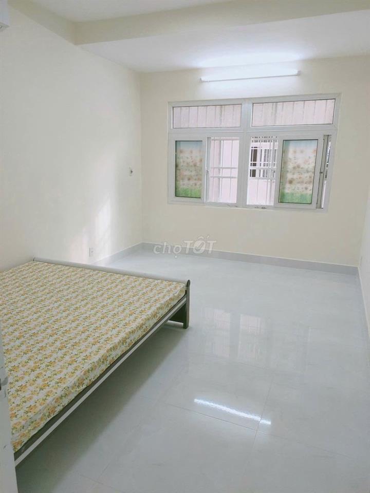 Cần bán căn hộ chung cư Lakeside
