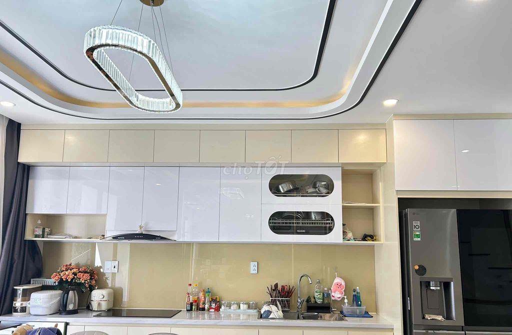 BÁN NHANH SIÊU PHẨM NHÀ PHỐ NGAY TRẦN QUỐC THẢO Q3.Giá 6tỷ250/60m.SHR.