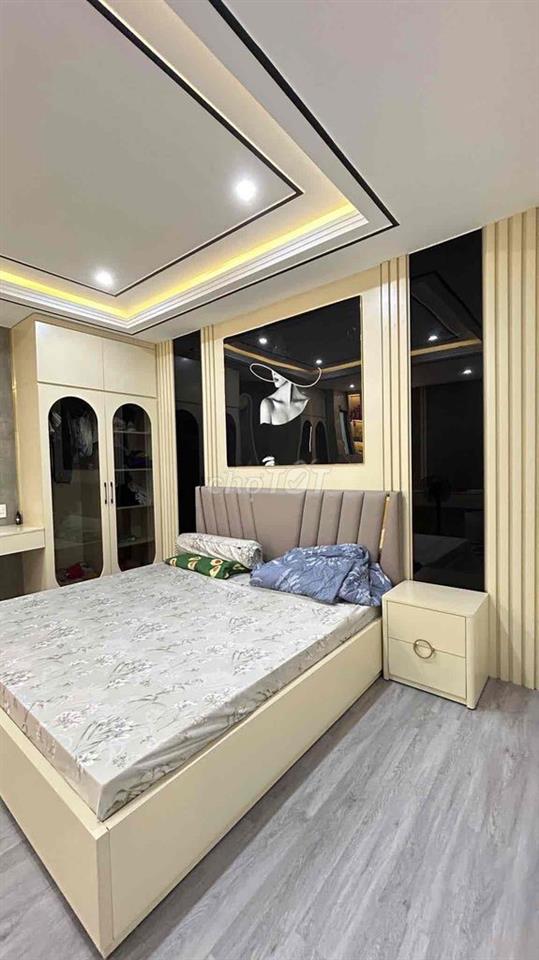 BÁN NHANH SIÊU PHẨM NHÀ PHỐ NGAY TRẦN QUỐC THẢO Q3.Giá 6tỷ250/60m.SHR.