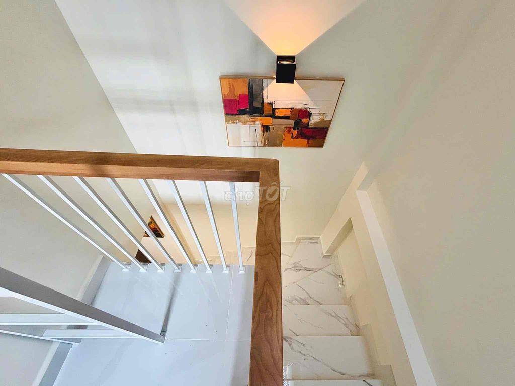 HẠ GIÁ BÁN NHANH NHÀ NẰM NGAY BẾN VÂN ĐỒN QUẬN 4-GIÁ:4.97TỶ/55,8m2.SHR