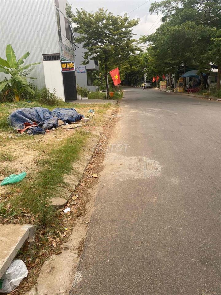 cho thuê mặt bằng 2 lô liền kề gần kcn, chợ Hoà Khánh, đại học BK