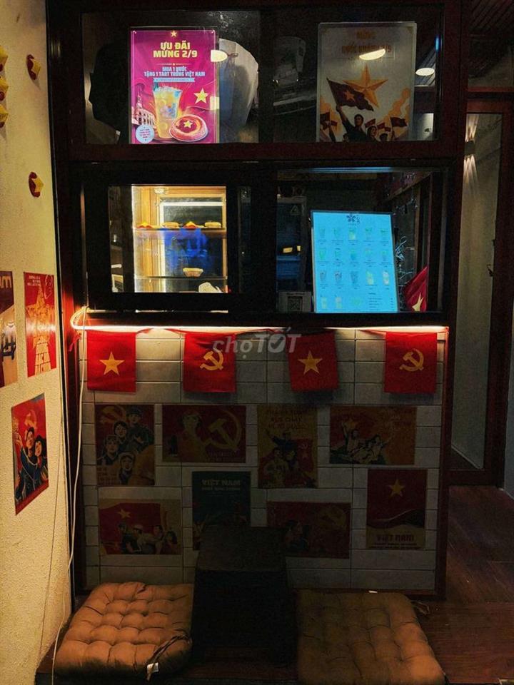 Sang Tiệm Cà Phê