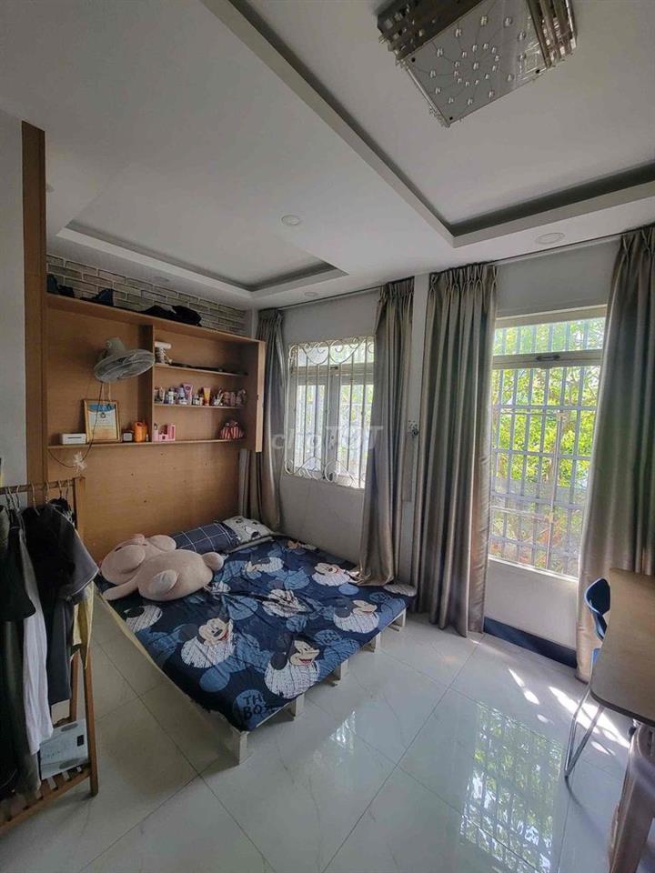 Phòng Trọ ban công riêng cửa sổ trời đón gió
