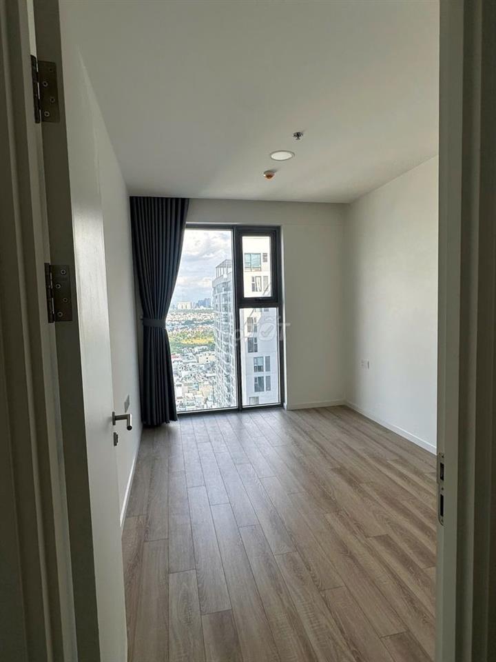 Bán căn 2PN 83 m² tháp Bliss, view nội khu, sổ hồng sẵn, giá 5,85 tỷ.