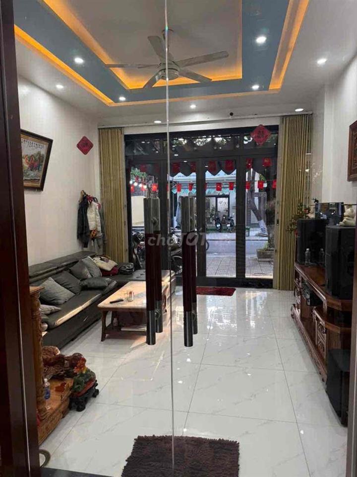 bán nhà đẹp mặt tiền Lương nhữ Hộc trung tâm tp