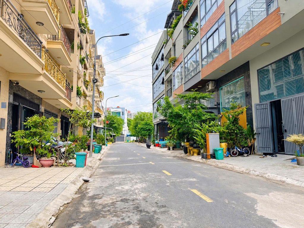 NHÀ MỚI 5 TẦNG THẠNH XUÂN – ĐƯỜNG 12M – CÓ GARA Ô TÔ