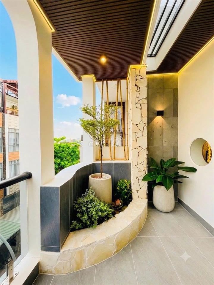 NHÀ MỚI 5 TẦNG THẠNH XUÂN – ĐƯỜNG 12M – CÓ GARA Ô TÔ