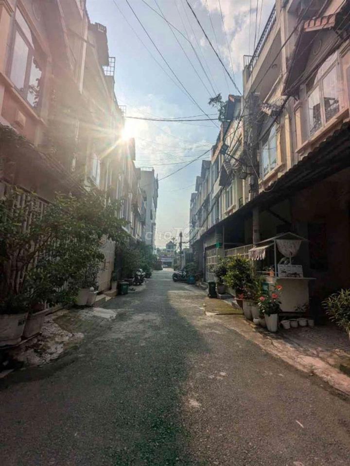DÒNG TIỀN TỐT – NHÀ 4 TẦNG HÀ HUY GIÁP, Q12 – Ô TÔ 7 CHỖ VÀO NHÀ