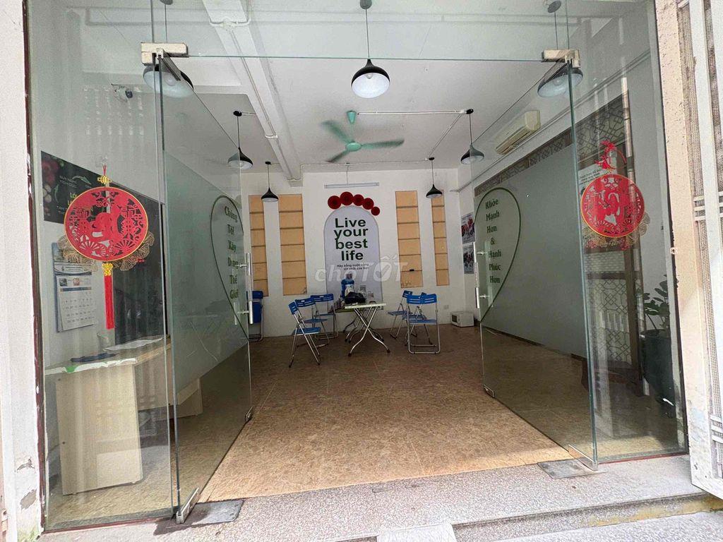 chính chủ cho thuê văn phòng/kinh doanh, dt 23m2, tầng 1