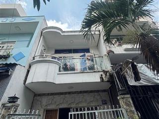 Ngang 4m dài 17m dg 8m 1 trệt 1 lầu vào ở ngay