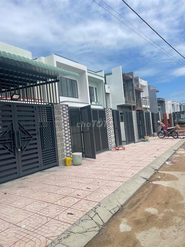 nhà phố giá rẻ