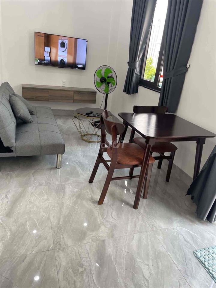 Cho thuê căn hộ mới 100% 8TR