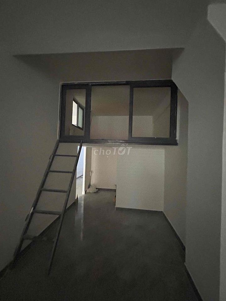 Cho thuê MBKD Ngã Tư Nguyễn Trọng Tuyển Trần Huy Liệu