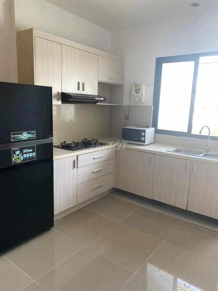 CHO THUÊ CĂN HỘ 2PN 2WC 90M2 CÓ NỘI THẤT - QUẬN 7 - VÀO Ở NGAY