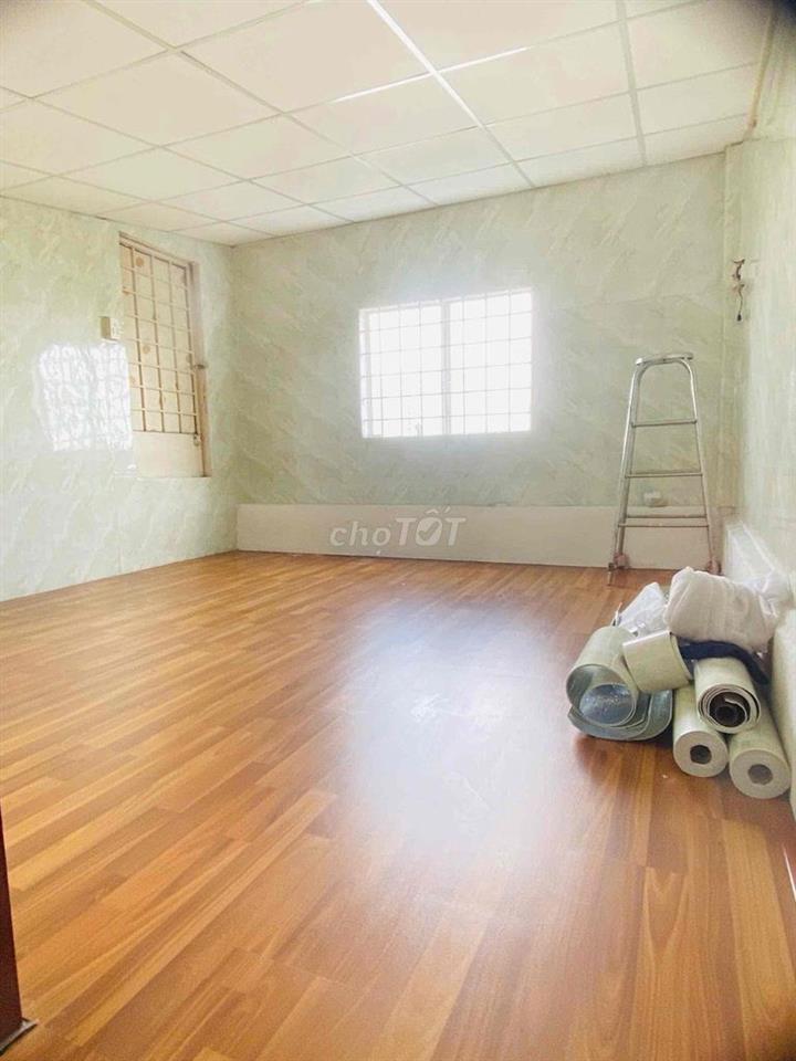 Cho thuê căn hộ chung cư 50m2 ngay trung tâm