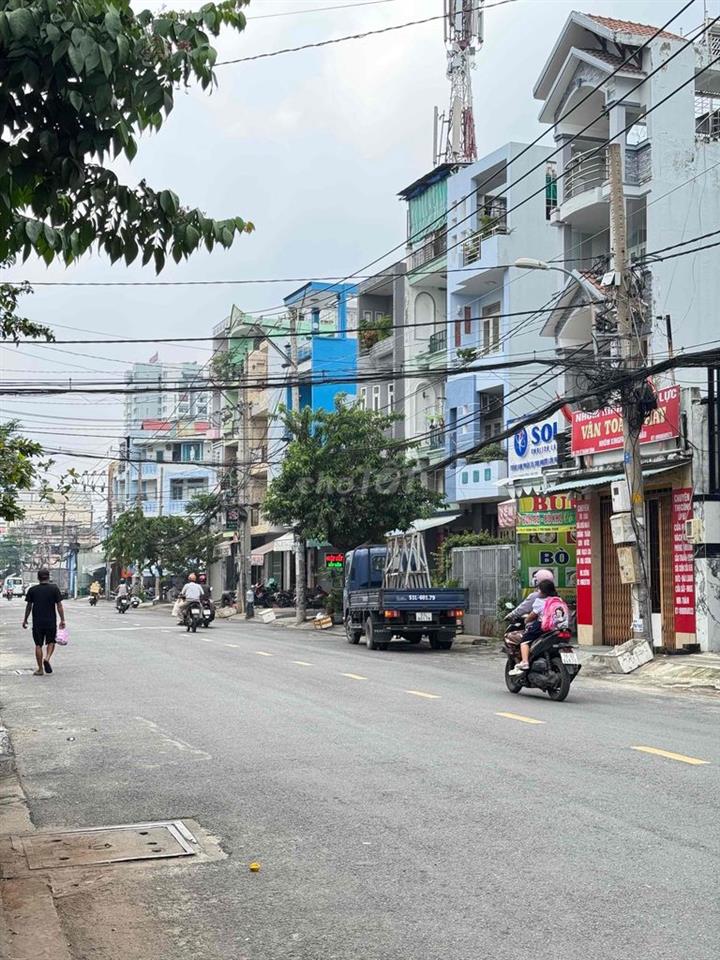 MẶT TIỀN ĐƯỜNG 12M NGANG LỚN 4.7M NỞ HẬU CỰC ĐẸP