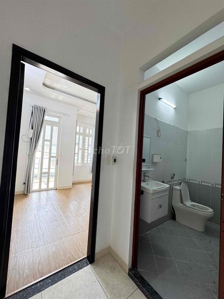 HẺM XE HƠI GẦN BỐM XÃ 48m2 3 TẤM ĐÚC CHỈ HƠN 5T