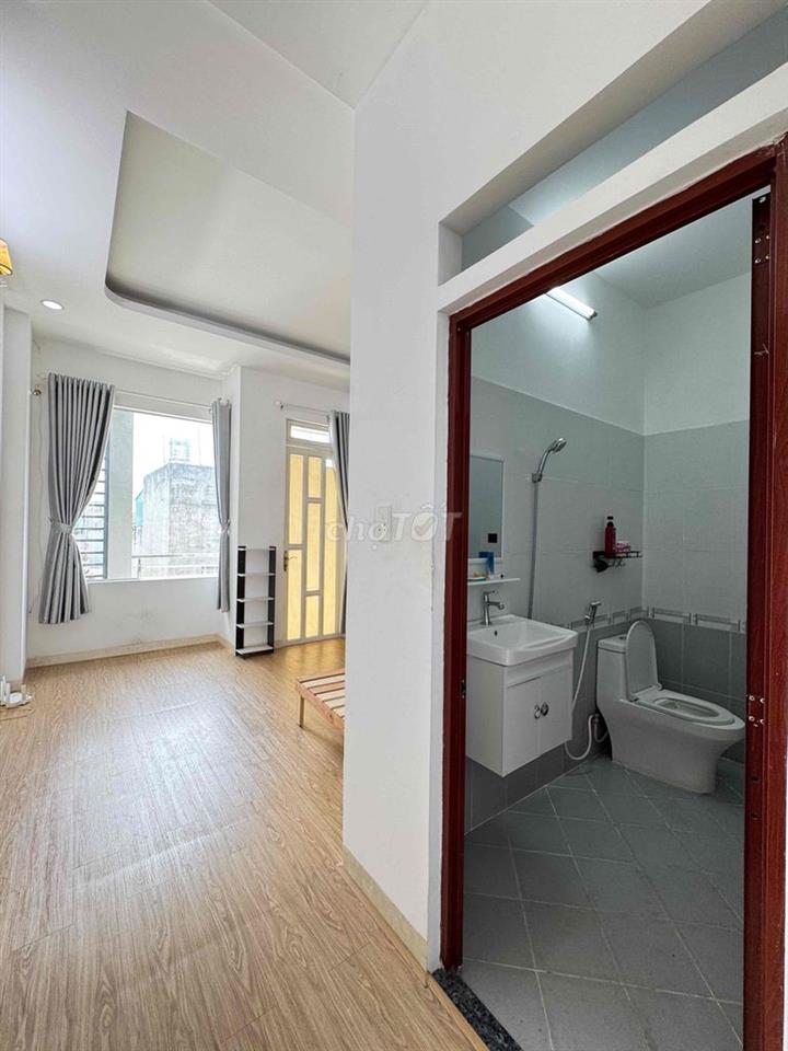 HẺM XE HƠI GẦN BỐM XÃ 48m2 3 TẤM ĐÚC CHỈ HƠN 5T